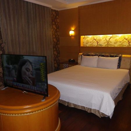 Sunflower Motel Hsinchu Extérieur photo