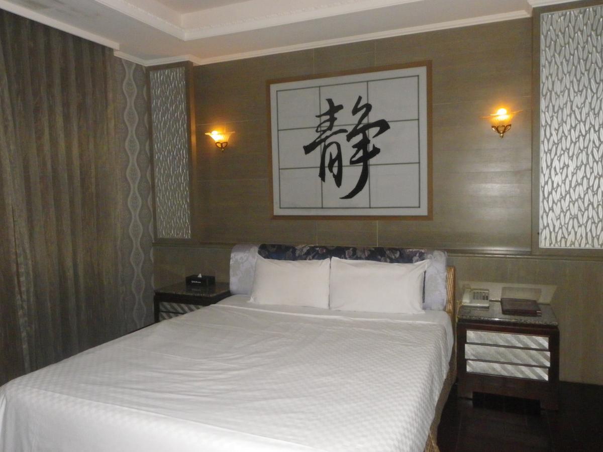 Sunflower Motel Hsinchu Extérieur photo